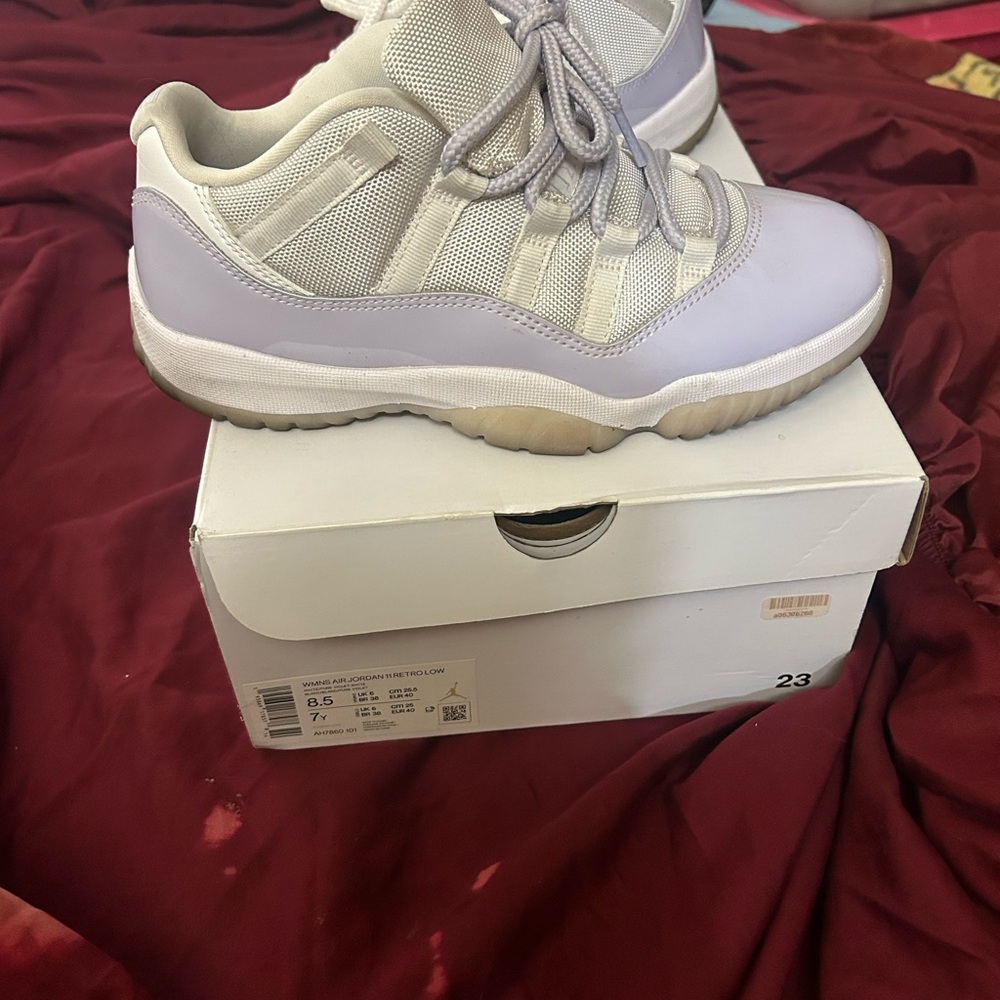 Jordan Women's Lavendar and White Sneakers